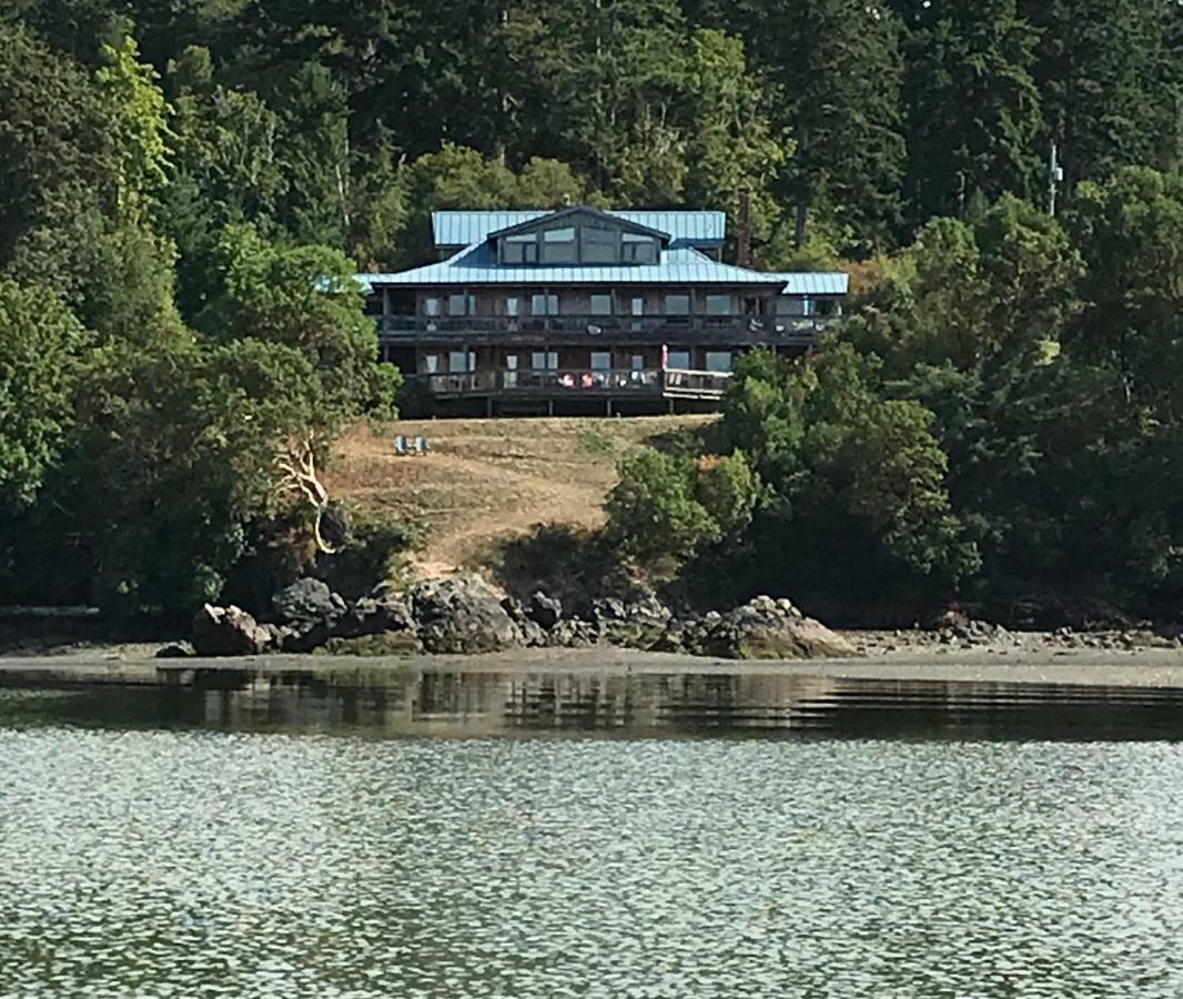 Arbutus Cove Guesthouse Metchosin Экстерьер фото