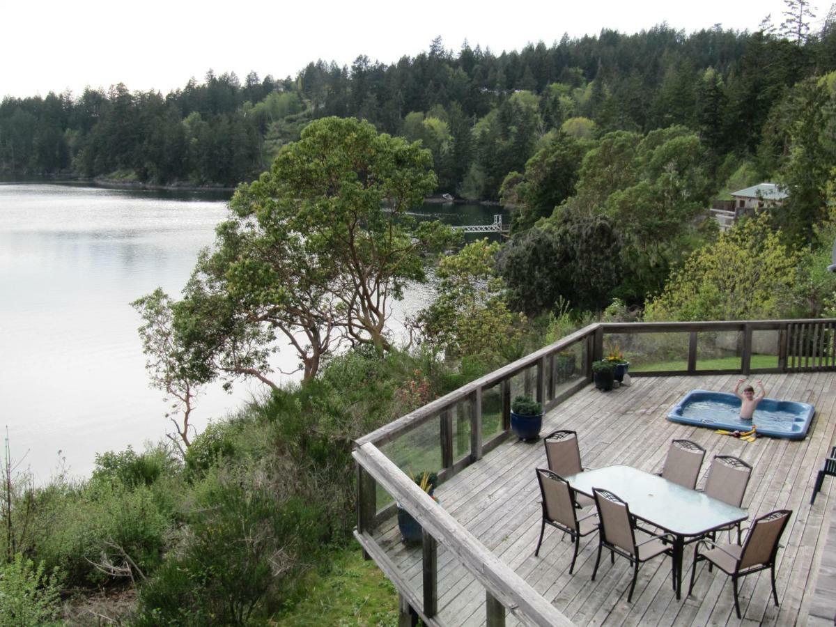 Arbutus Cove Guesthouse Metchosin Экстерьер фото
