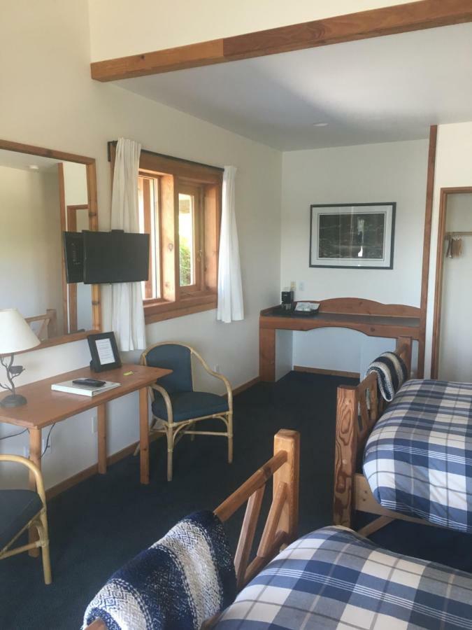 Arbutus Cove Guesthouse Metchosin Экстерьер фото