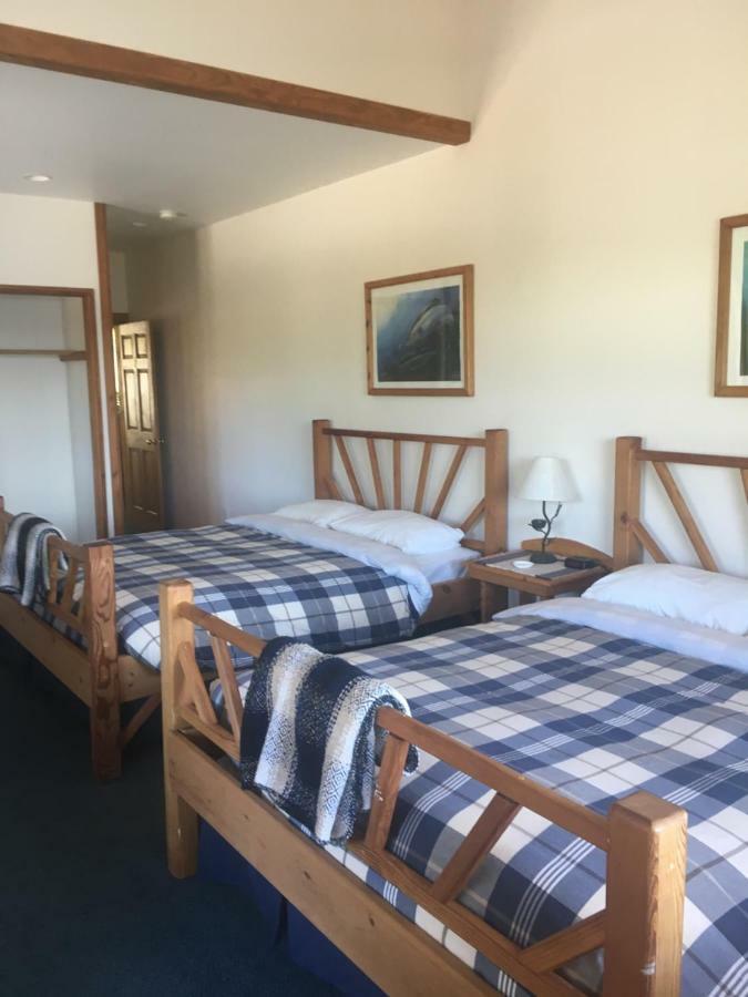 Arbutus Cove Guesthouse Metchosin Экстерьер фото
